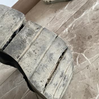 Bershka Botlarının Kısa Ömürlü Kullanım Sorunu