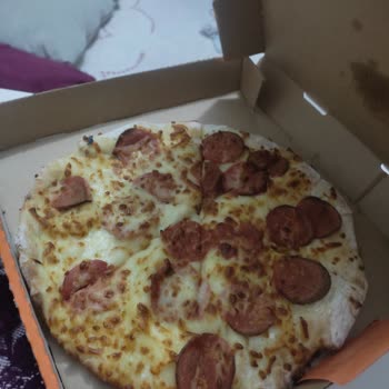 Yanlış Ve Soğuk Pizza Teslimatı