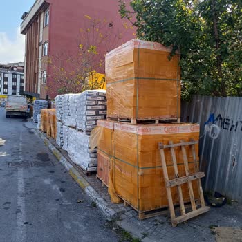 Çocukların Güvenliği Tehlikede: Kaldırımlar Kapalı