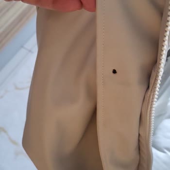 DeFacto Yağmurlukta Düğme Sorunu Ve Müşteri Hizmetleri Hayal Kırıklığı