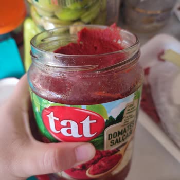 Tat Marka Salçada Ölü Böcek Şoku!