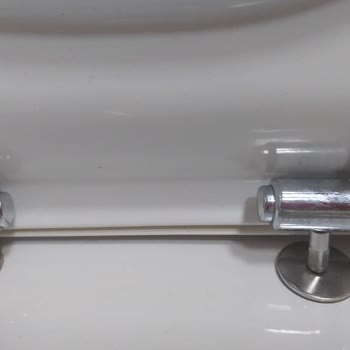 Klozet Kapağı Menteşe Sorunu Ve Yavaş Kapanma Problemi