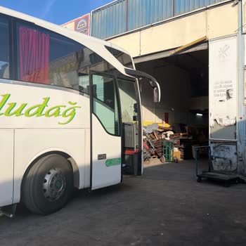 Otobüs Yolculuğunda İletişim Ve Konfor Sorunları