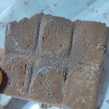 İndirimli Milka Çikolatası Bozulmuş Halde Satılıyor