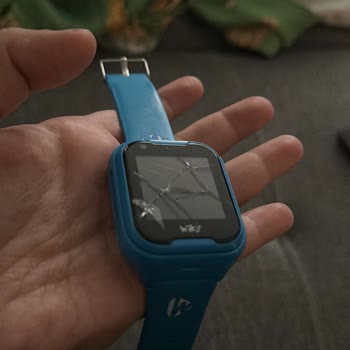 Kalitesiz Saat: Camı Kırılan Ve Sürekli Donan Ürün