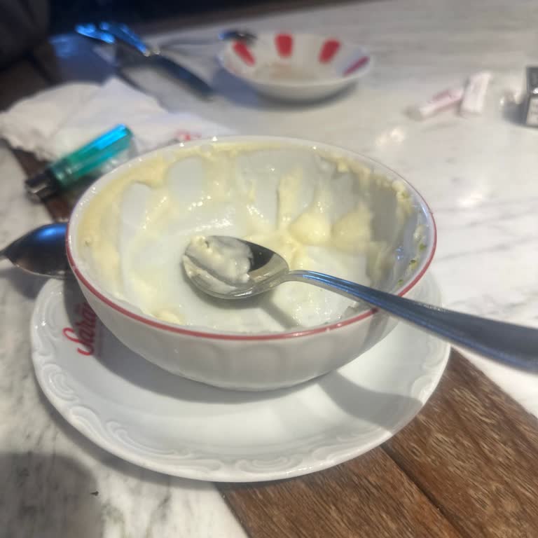 Lezzetli Ürünler Ama Uzun Bekleme Süresi Can Sıkıyor