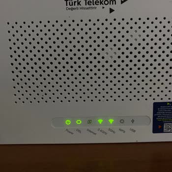 Türk Telekom'un Sürekli Kesilen İnterneti Ve Çözülmeyen Sorunlar