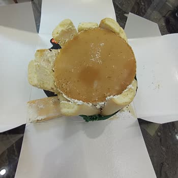 Ters Konulmuş Ve Parçalanmış Pasta Şoku