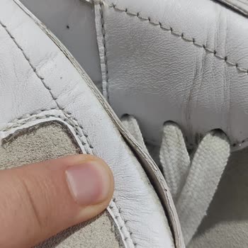 Tommy Hilfiger Ayakkabıda Beklenmedik Açılma Sorunu