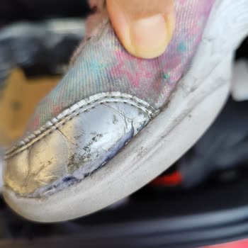 Kısa Sürede Dağılan Ayakkabıya Çözüm Bekliyoruz