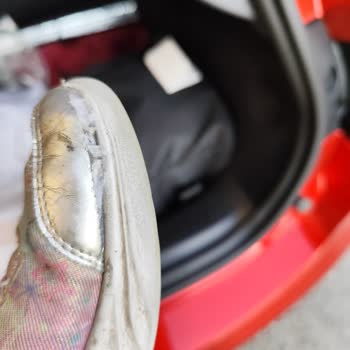 Kısa Sürede Dağılan Ayakkabıya Çözüm Bekliyoruz