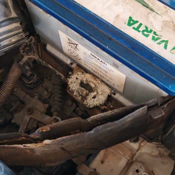 Varta Akü'den Sızan Asit Ve İlgisiz Bayi Sorunu