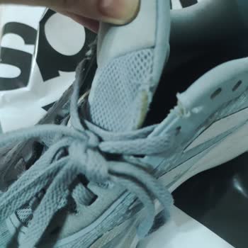 Adidas Ayakkabıda Üç Ayda Deformasyon Şoku