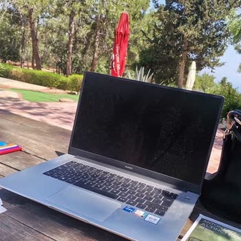 Teknosa Laptopum Serviste Hasar Aldı Ve Ücret Talep Ediliyor