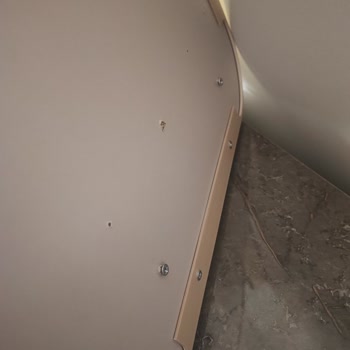 Veronica Salon Takımı: Sorunlar Yumağı