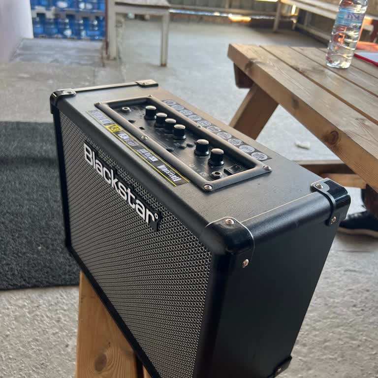 Gitar Amfisinde Yanıltıcı Onarım Ve Yüksek Ücret Talebi