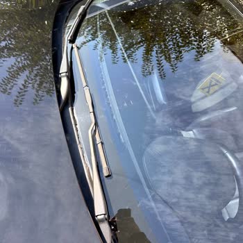 BMW 118i 2015 Model Araçta Cam Fitili Ve Sunroof Sorunları