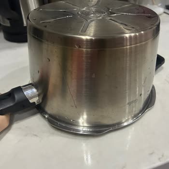 Düdüklü Tencerenin Beklenmedik Kararması