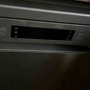 Garanti Kapsamındaki Bulaşık Makinesinde Renk Sorunu