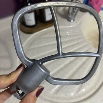 Hamur Yoğurma Aparatı Boya Akıtıyor