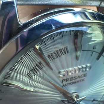 Ремешок часов Seiko облезает, сервис не помог