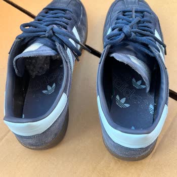 SuperStep 5 Ayda 50 Yıllık Görünen Adidas Ayakkabıya Çözüm Arayışı