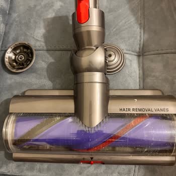 Dayanıklılık Sorunu: Dyson Süpürge Tekerlekleri Kırılıyor