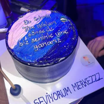Zirve Pastanesi (Gaziantep) Alakasız Gönderilen Pasta