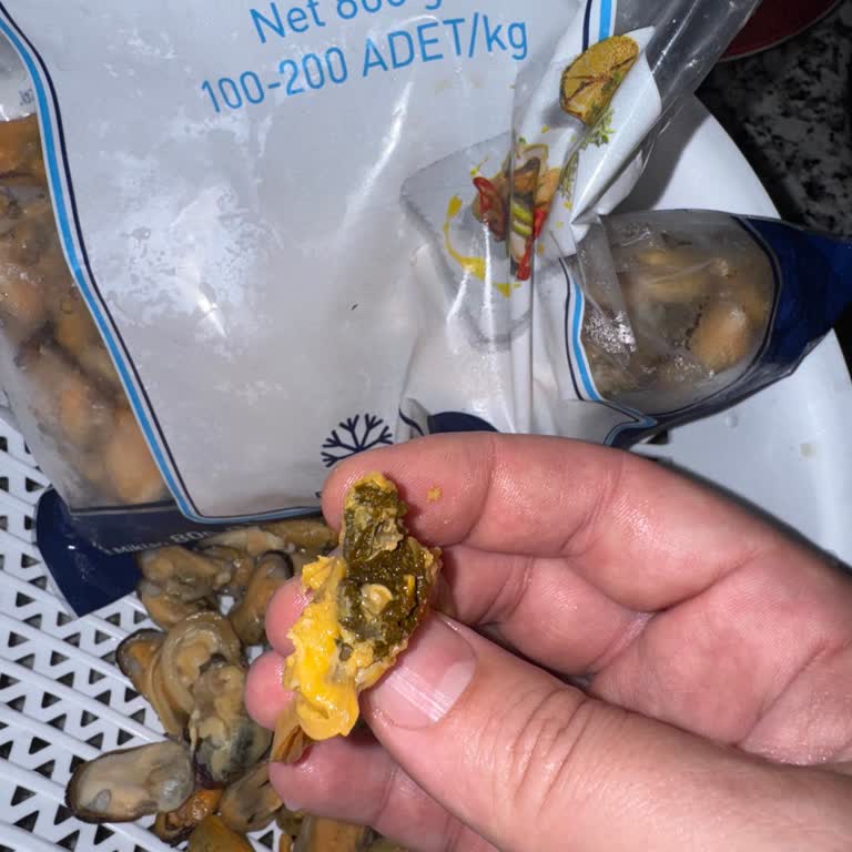 Metro Market Güvenimi Sarsan Temizlenmemiş Midyeler