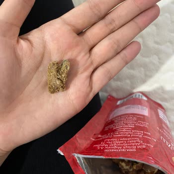 BİM Marketten Aldığım Simbat Fıstık Paketinde Beklenmedik Çekirdek Sürprizi