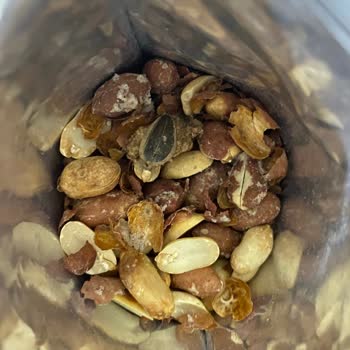 BİM Marketten Aldığım Simbat Fıstık Paketinde Beklenmedik Çekirdek Sürprizi