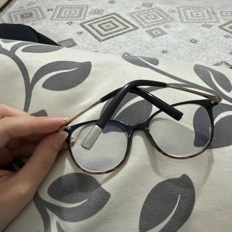 Osse Gözlük Kırık Ve Uygun Çerçeve Sorunu