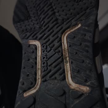 Adidas Ayakkabıda Taban Sorunu Ve Müşteri Hizmetleri İlgisizliği