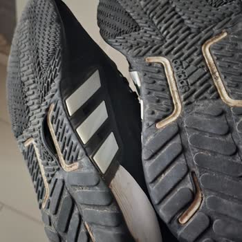 Adidas Ayakkabıda Taban Sorunu Ve Müşteri Hizmetleri İlgisizliği