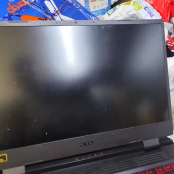 Acer Nitro 5 Ekran Sorunu Ve Servis Mağduriyeti