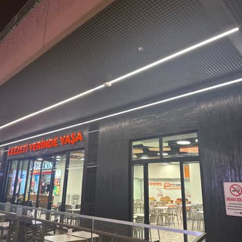 Popeyes Şubesinde Yanlış Anlaşılma Ve Kötü Muamele