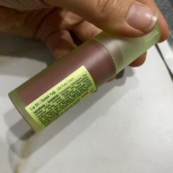 Yanlış Dudak Yağı Rengi Gönderimi