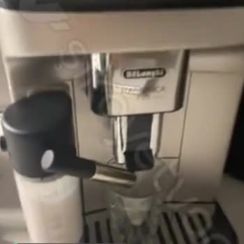 Delonghi Kahve Makinesi Süt Köpürtme