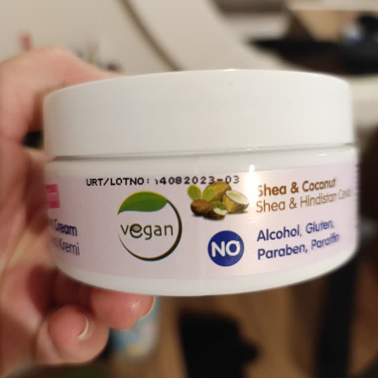 Tarihi Geçmiş Çatlak Kremi Güven Sarsıyor