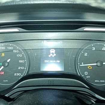 Fiat Egea'da Sürekli Motor Ve Direksiyon Problemleri