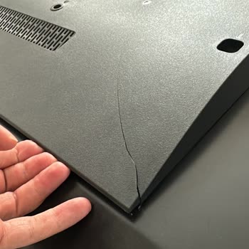 Sony Servisinde TV Mağduriyeti: Kırık Ve Çiziklerle Geri Döndü!