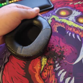 Gamepower Kizaru 7.1 Kulaklık Pedleri Soyuluyor Ve Dökülüyor