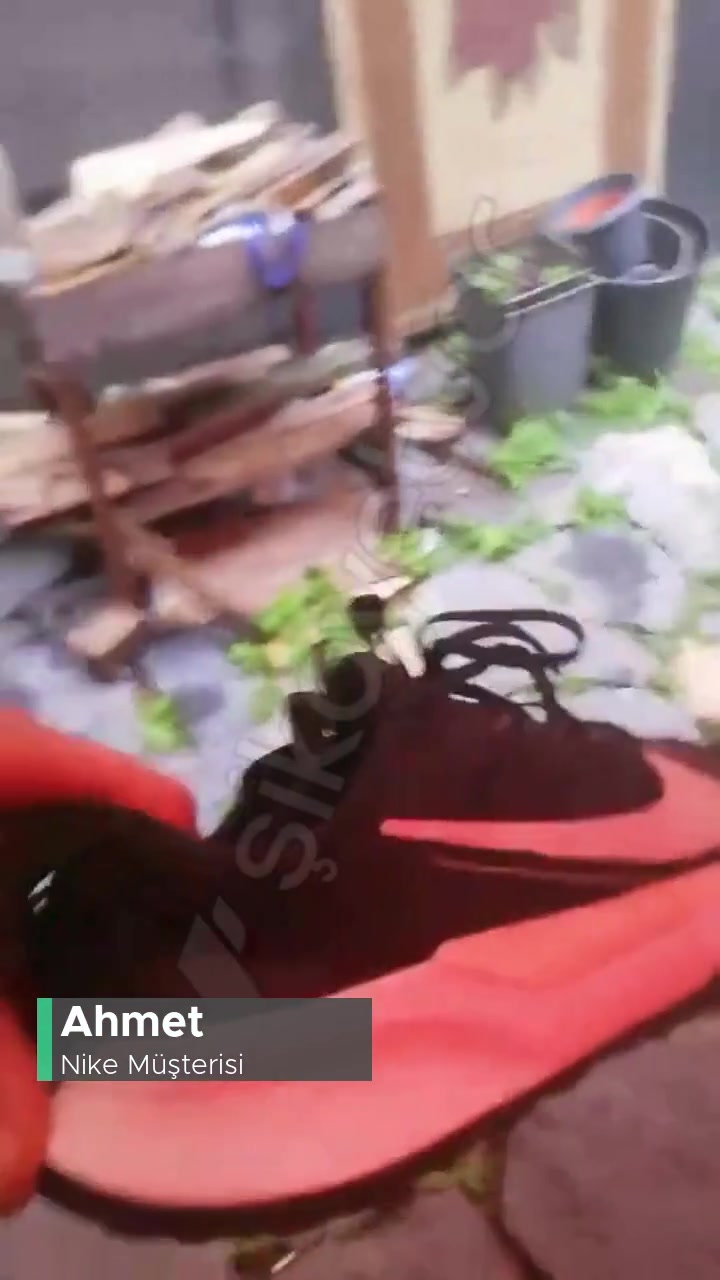 Nike Ayakkabının Tabanındaki Sorun! videonun kapak resmi