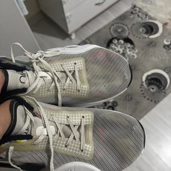 Nike Ayakkabılarında Beklenmedik Delinme Sorunu