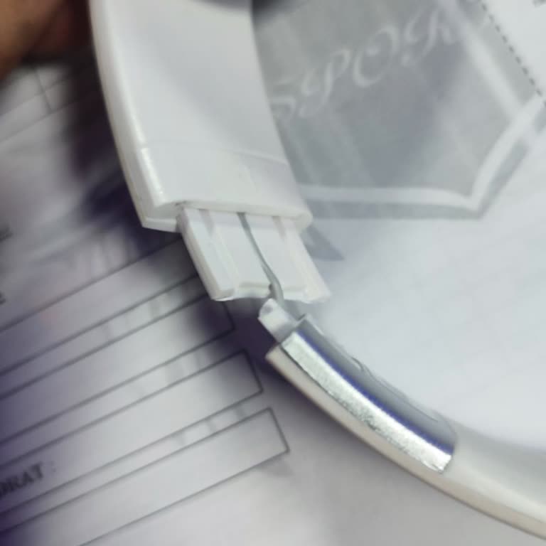 Garanti Kapsamında Destek Alınamayan Kırılan Kulaklıklar