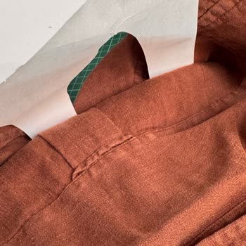 Keten Gömlekte Bariz Renk Solması Ve Müşteri Hizmetlerinde Hayal Kırıklığı