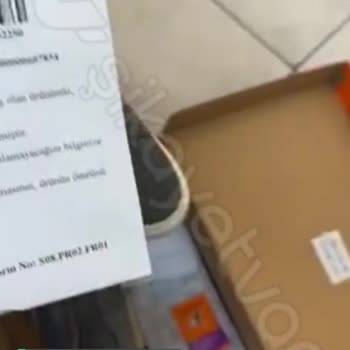 FLO'dan Alınan İnci Marka Ayakkabıda Dikiş Hatası!
