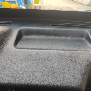 Asperox İle Araba Göğsünde Oluşan Beyaz Lekeler