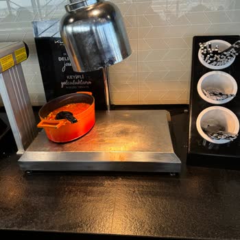 Yemek Ve Temizlik Sorunlarıyla Dolu Bir Deneyim