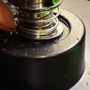 Hamur Yoğurma Makinesi Siyah Plastik Sorunu